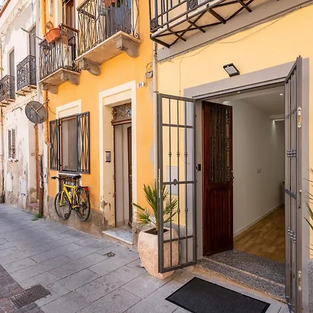 A E C Homedesign Stampace Ferienhaus *